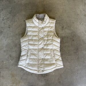 GAP Women’s XS Puffer Vest White/Ivory Puffer Quilted Zip Up Snap